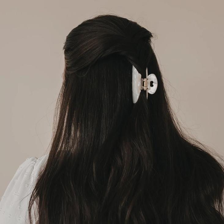 VORBESTELLEN: BALD LIEFERBAR: HAARSPANGE GROSS HERZ PEARL - 2