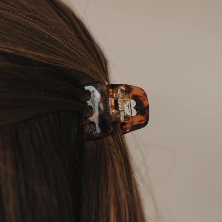 NEU: VORBESTELLEN: IM LAUFE VOM OKTOBER LIEFERBAR: HAARSPANGE KLEIN HERZ AMBER - 1