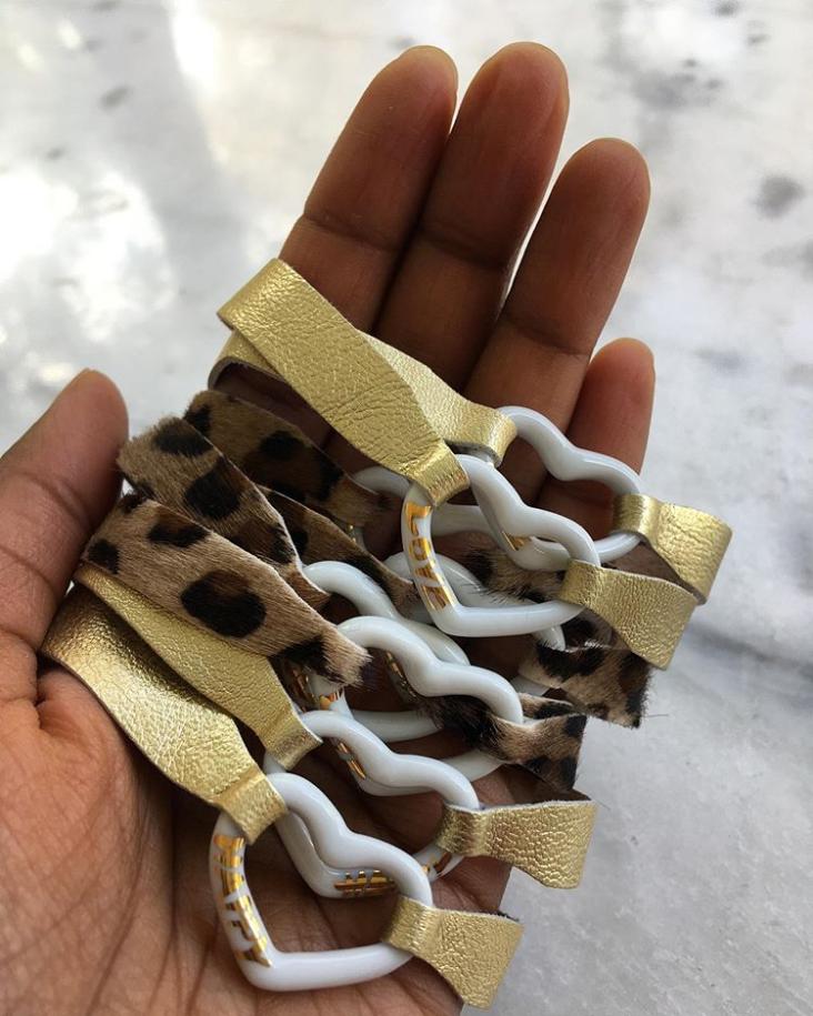 ARMBAND „HERZ“ LOVE LEO HAIR (SOLANGE VORRAT REICHT)