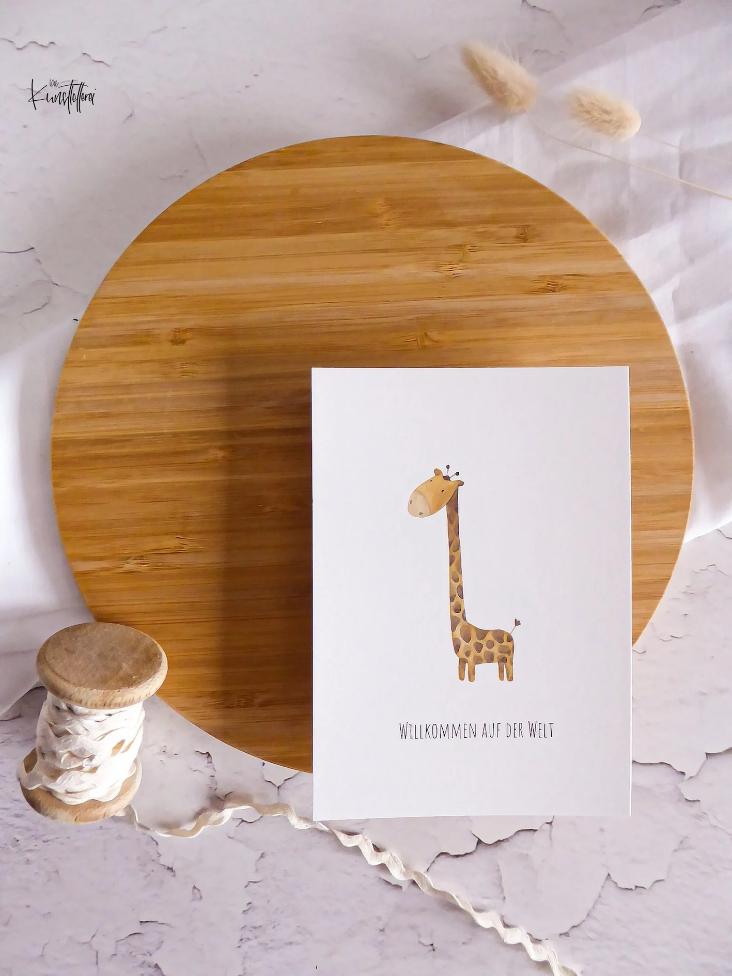 GIRAFFE WILLKOMMEN AUF DER WELT