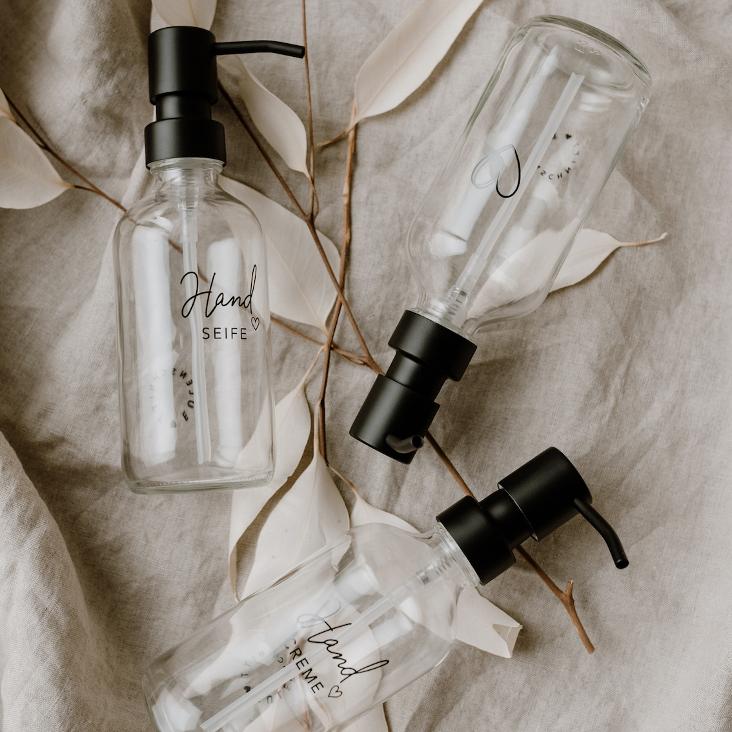 VORBESTELLEN: IM LAUFE VOM AUGUST WIEDER LIEFERBAR: SEIFENSPENDER HERZ ♡ (TRANSPARENT) 250ML - 0