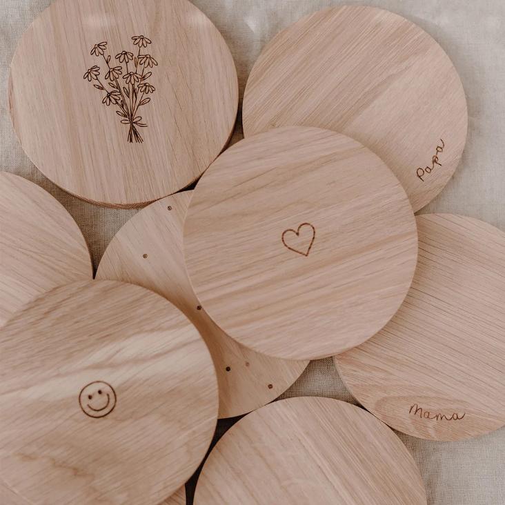 UNTERSETZER AUS EICHE HERZ ♡ - 1