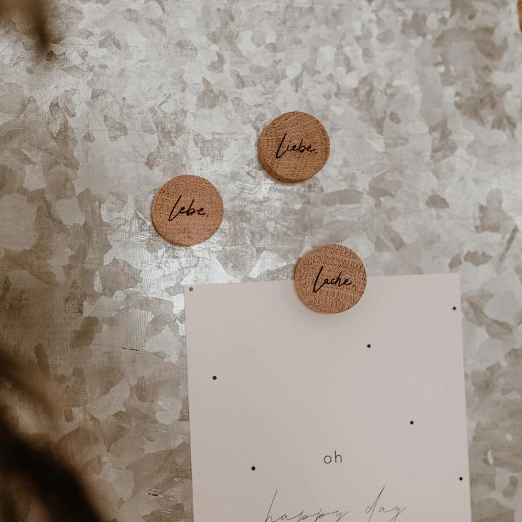 HOLZMAGNET LEBE LIEBE LACHE IM 3ER SET