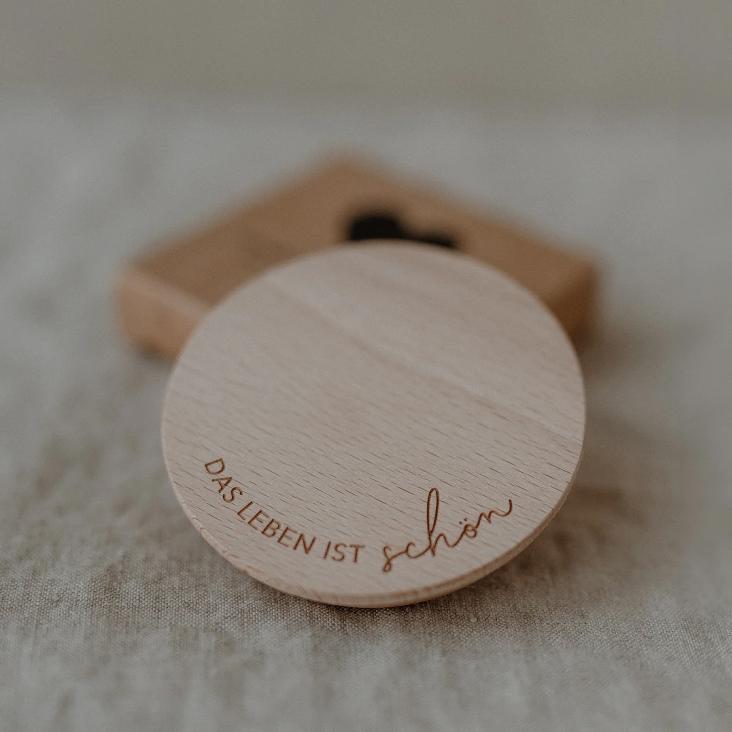 VORBESTELLEN: AB CA. 25.3 WIEDER LIEFERBAR: DECKEL DAS LEBEN IST SCHÖN FÜR KARAFFE