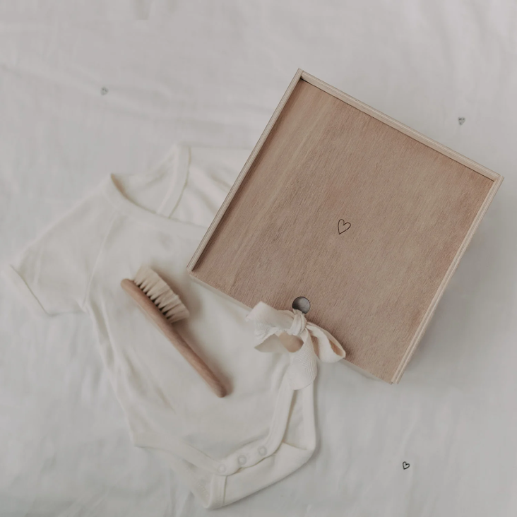 NEU: VORSCHAU/VORBESTELLEN: ERINNERUNGSBOX HERZ ACHTUNG: LIEFERBAR CA. IM LAUFE DES JANUAR 26