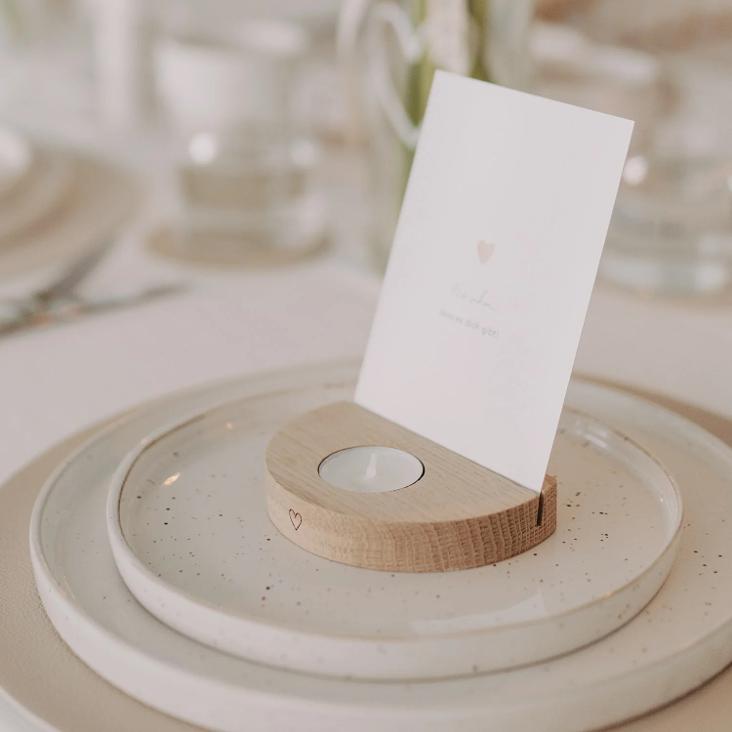 VORBESTELLEN: DEMNÄCHST LIEFERBAR: TEELICHT-KARTENHALTER HERZ