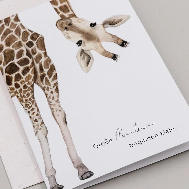 KLAPPKARTE GIRAFFE / GROSSE ABENTEUER BEGINNEN KLEIN - 0