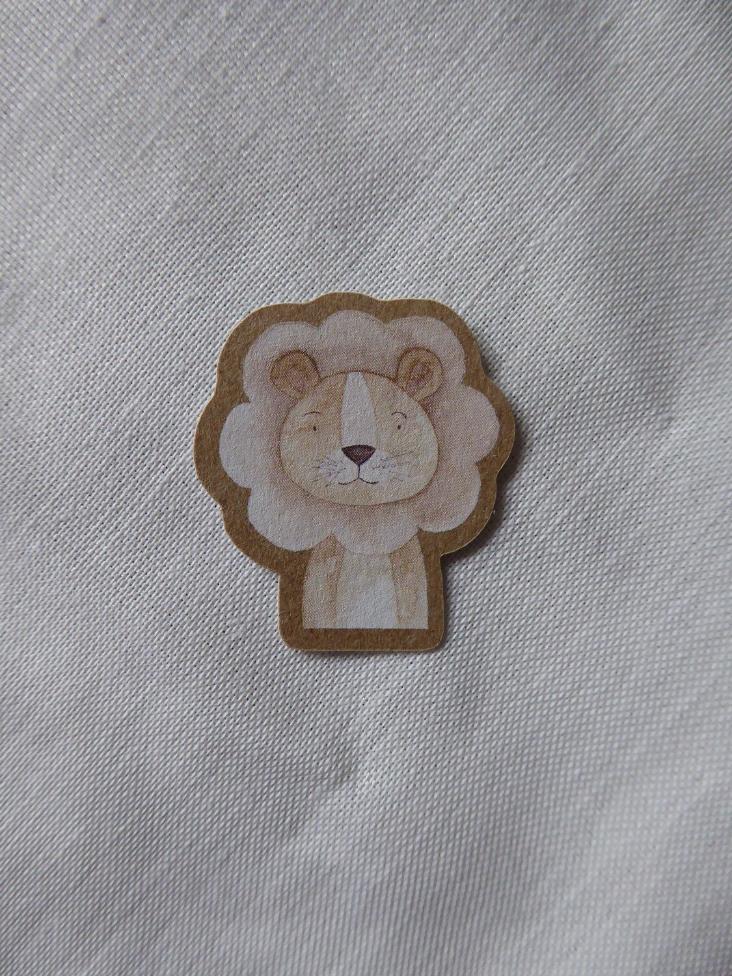 KRAFTPAPIERSTICKER LÖWE - 0