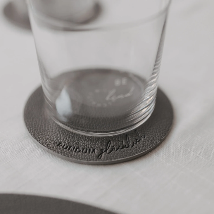 LIEFERBAR AB CA.5.02: UNTERSETZER RUNDUM GLÜCKLICH (1 STÜCK) - 0