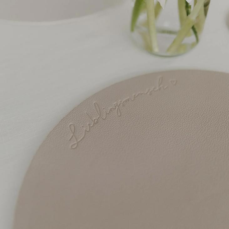 LIEFERBAR AB CA.5.02: WENDBARES PLATZSET LIEBLINGSMENSCH ♡ CREME - 2