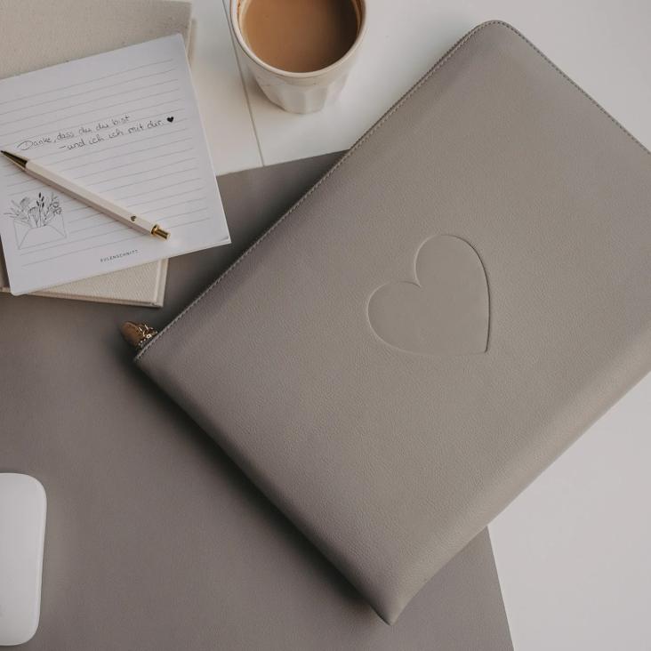 NEU: VORBESTELLEN: AB CA. 22.6 LIEFERBAR: LAPTOPTASCHE HERZ GRAU ♡ - 5