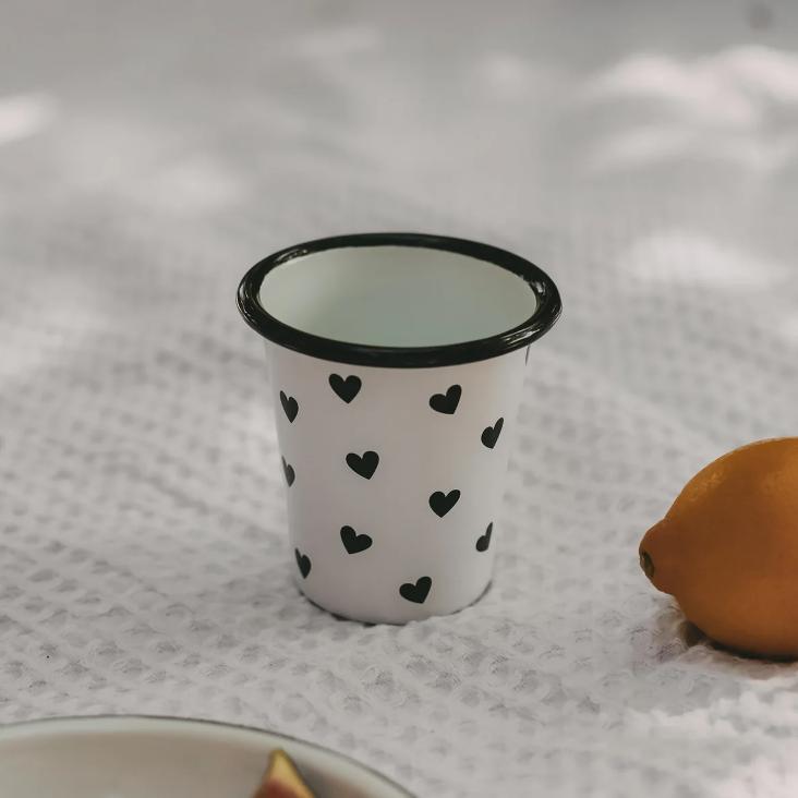 EMAILLE BECHER HERZEN ♡