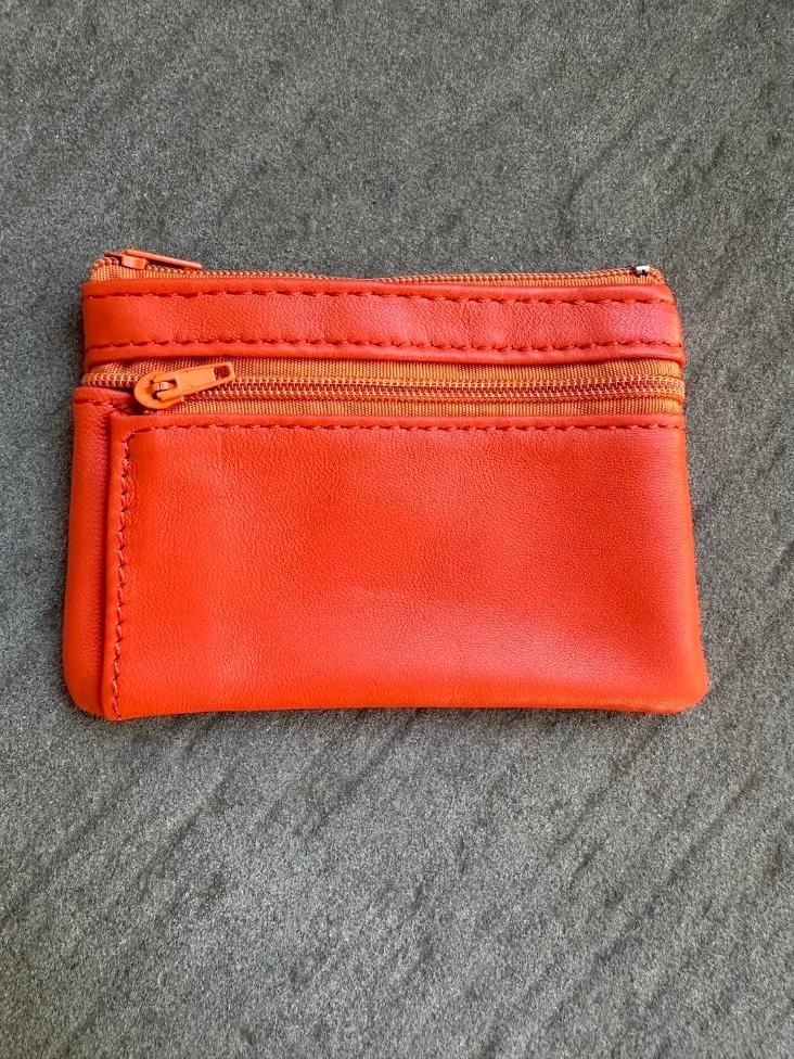 MÜNZETUI MIT REISSVERSCHLUSS ORANGE