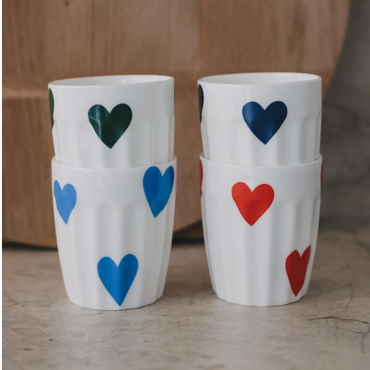 NEU: VORBESTELLEN: IM LAUFE VOM MAI LIEFERBAR: BECHER GROSSE HERZEN GRÜN ♡ - 1