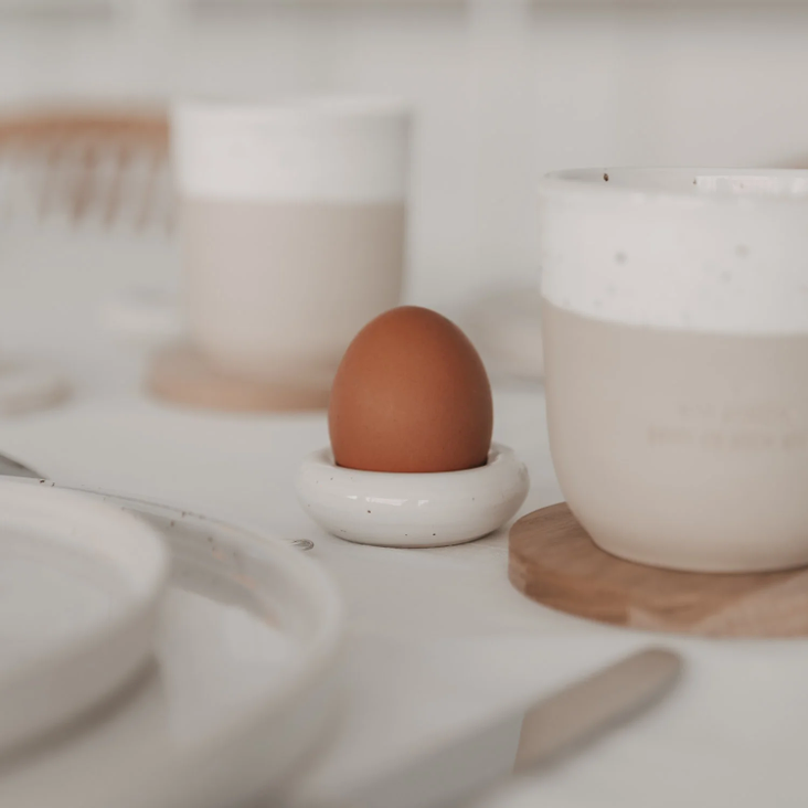 VORBESTELLEN: DEMNÄCHST LIEFERBAR: EIERBECHER CALMA