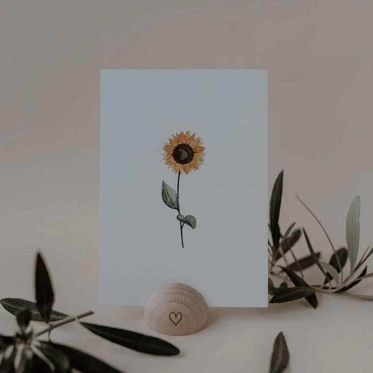 VORBESTELLEN: BALD WIEDER LIEFERBAR: HALBRUNDER KARTENSTÄNDER HERZ - 0