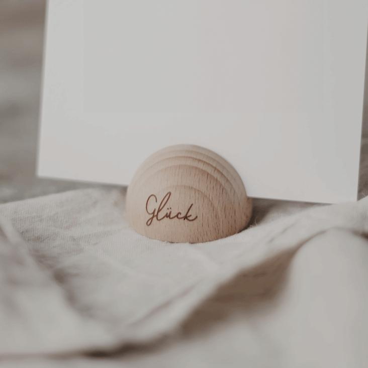 VORBESTELLEN: AB 24.12 LIEFERBAR: HALBRUNDER KARTENSTÄNDER GLÜCK