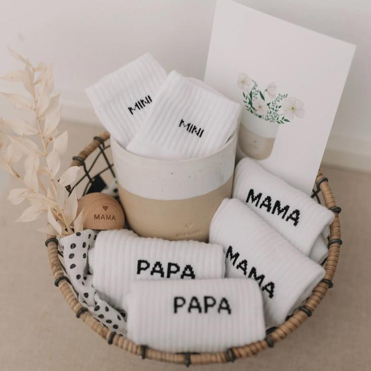 NEU: VORBESTELLEN: AB CA. 25.3 WIEDER LIEFERBAR: BABYSOCKEN MINI - 7