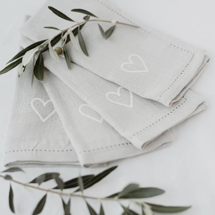 LEINEN SERVIETTE WEISSES HERZ ♡ EINZELN