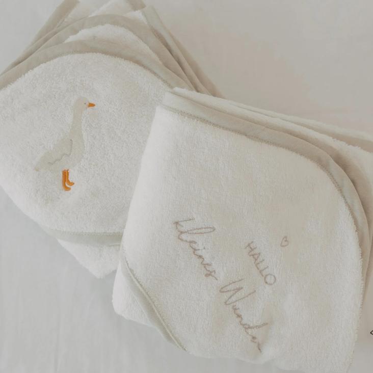 NEU: VORBESTELLEN CA. ANFANGS JULI LIEFERBAR: HANDTUCH MIT KAPUZE HALLO KLEINES WUNDER ♡ - 4