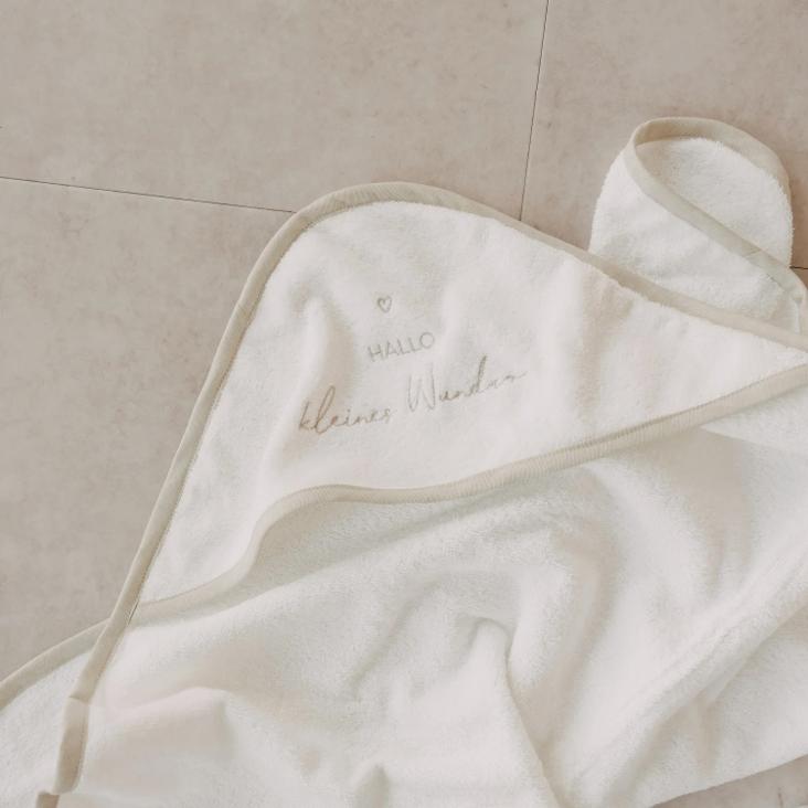 NEU: VORBESTELLEN CA. ANFANGS JULI LIEFERBAR: HANDTUCH MIT KAPUZE HALLO KLEINES WUNDER ♡ - 0