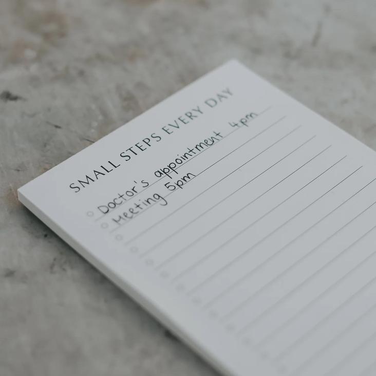 VORBESTELLEN: BALD WIEDER LIEFERBAR: BLOCK SMALL STEPS EVERY DAY - 0